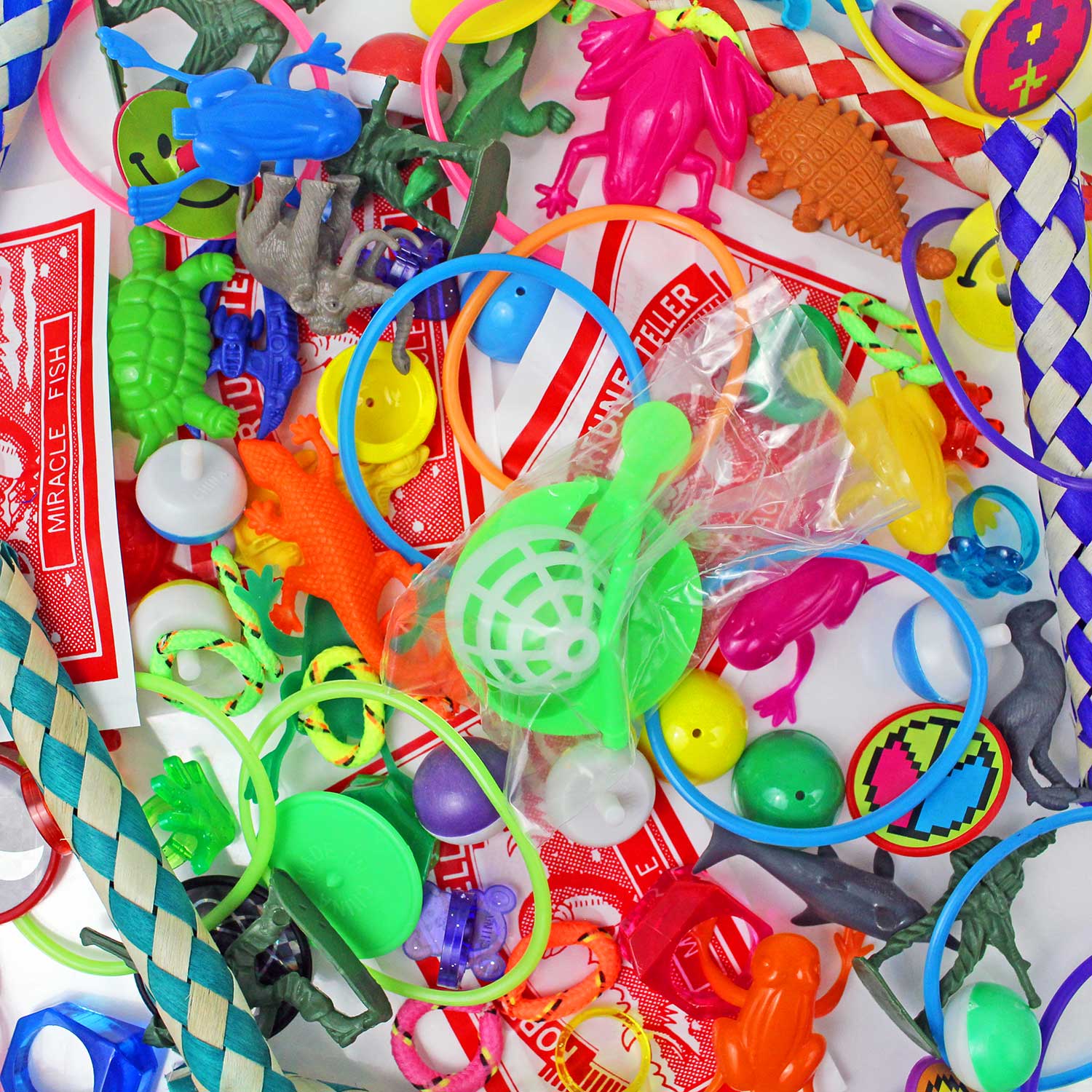 Toy Assortment 2,880 Piece Rebecca's Toys & Prizes